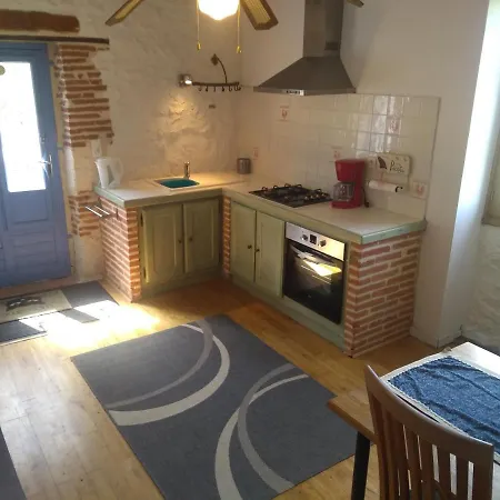Tatil Evi Le Domaine Du Chasselas La Grappe *
