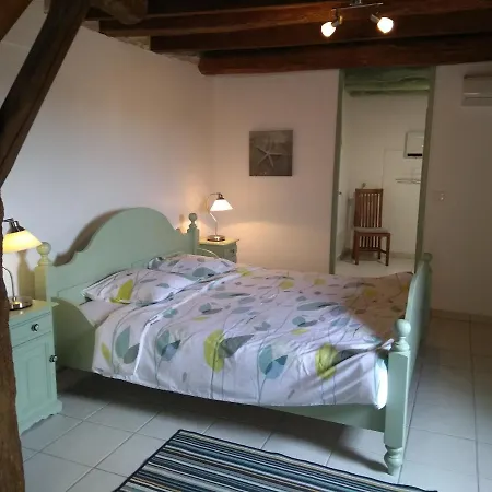 Tatil Evi Le Domaine Du Chasselas La Grappe *